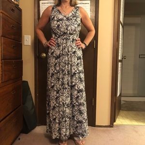 Women’s sleeveless dress